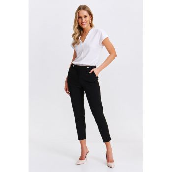 Pantaloni capri cu model uni si buzunare oblice