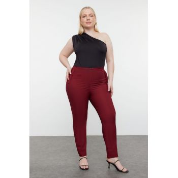 Pantaloni plus size conici