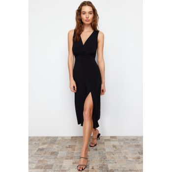 Rochie cu croiala in A - fara maneci - cu slit frontal