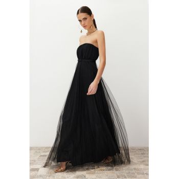 Rochie maxi fara maneci cu aplicatii de tul