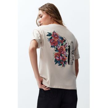 Tricou cu decolteu la baza gatului si imprimeu pe spate 77385