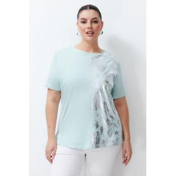 Tricou plus size cu detalii contrastante