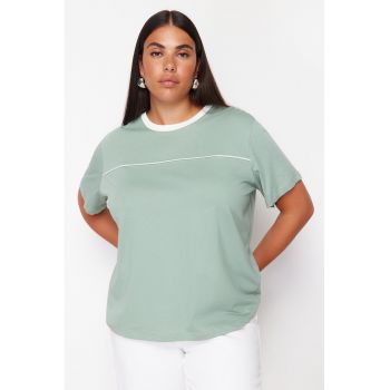 Tricou plus size cu garnitura contrastanta