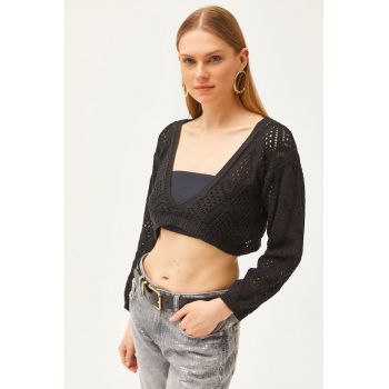 Bluza crop crosetata cu decolteu in V