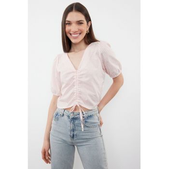 Bluza crop cu model gingham