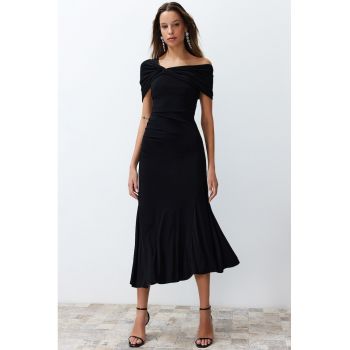 Rochie midi cu decolteu asimetric