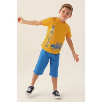 Set de tricou cu model si pantaloni scurti