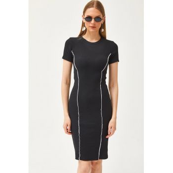 Rochie cambrata cu vipusca contrastanta 134273