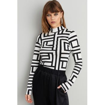 Bluza cu imprimeu geometric