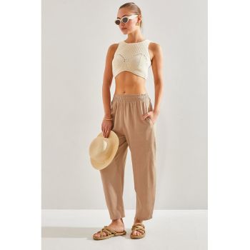 Pantaloni crop cu talie elastica