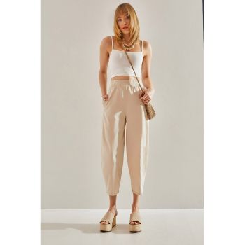 Pantaloni crop cu talie elastica