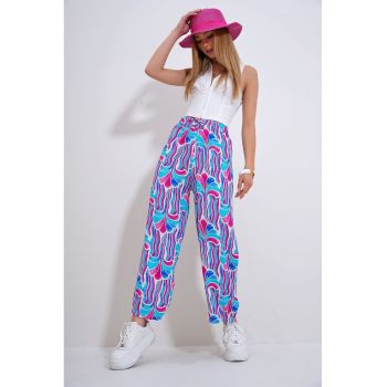 Pantaloni relaxed fit cu imprimeu