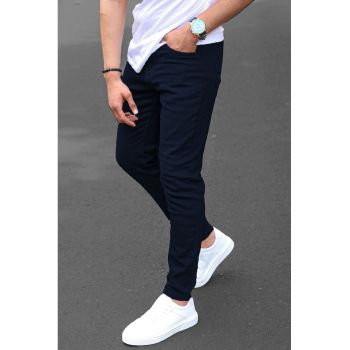 Pantaloni slim fit