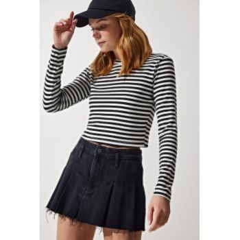 Bluza crop de jerseu cu dungi