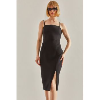 Rochie cu croiala bodycon si decolteu patrat