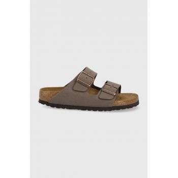 Birkenstock papuci Arizona femei, culoarea maro, 151183