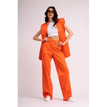 Costum portocaliu neon cu vesta oversized si pantaloni wide leg la reducere