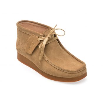 Ghete casual CLARKS maro, WALEVBT, din piele intoarsa