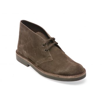 Ghete elegante CLARKS gri, DESBTEV, din piele intoarsa