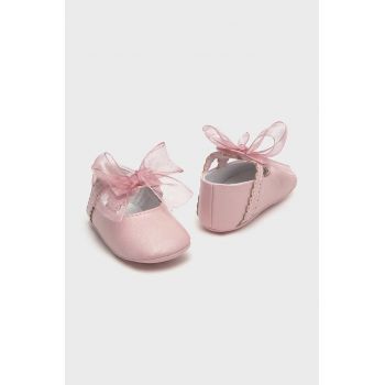 Mayoral Newborn pantofi pentru bebelusi culoarea roz, 9791