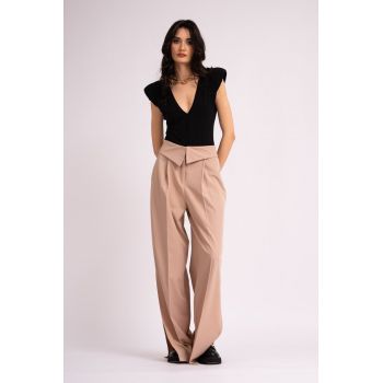 Pantaloni wide leg bej cu betelie intoarsa