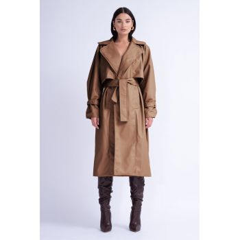 Trench din piele camel cu maneca raglan si cordon