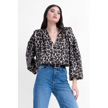 Bluza cu umeri drapati maneci bufante din animal print