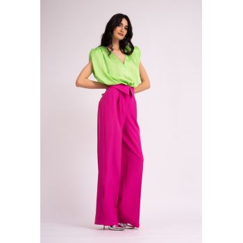 Pantaloni wide leg roz neon cu betelie intoarsa