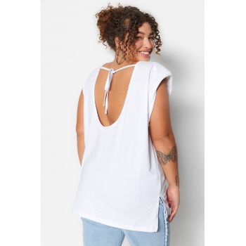 Tricou plus size cu decupaj pe partea din spate