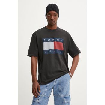 Tommy Jeans tricou din bumbac barbati, culoarea negru, cu imprimeu, DM0DM18547