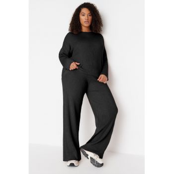 Set de bluza plus size striata si pantaloni ampli