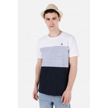 Tricou cu decolteu la baza gatului si model colorblock