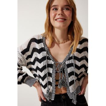 Cardigan crop cu canafi