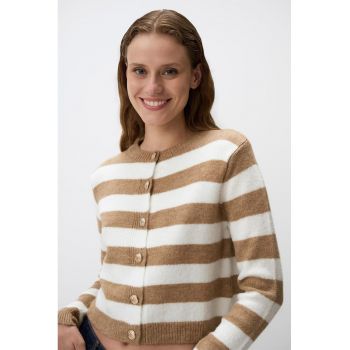 Cardigan crop cu model in dungi