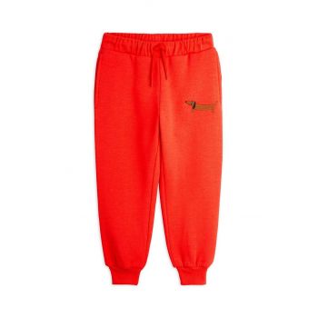 Mini Rodini pantaloni de trening din bumbac pentru copii Dog culoarea rosu, cu imprimeu, 2473012342