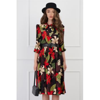 Rochie DY Fashion neagra cu imprimeu floral rosu si curea in talie la reducere