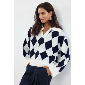 Pulover polo cu model geometric