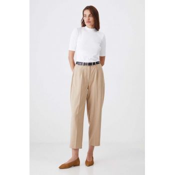 Medicine pantaloni femei, culoarea bej, fason chinos, medium waist