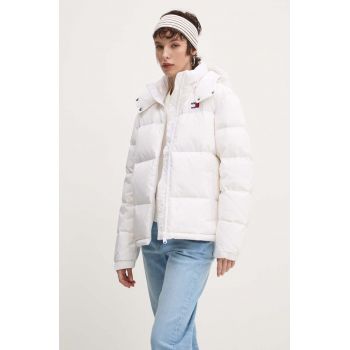 Tommy Jeans geaca de puf femei, culoarea alb, de iarna, oversize, DW0DW18610