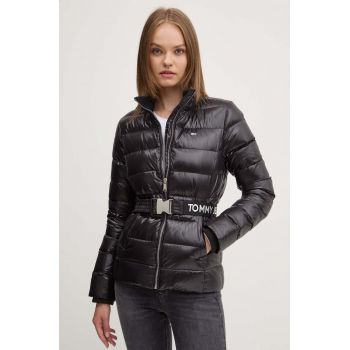 Tommy Jeans geaca de puf femei, culoarea negru, de iarna, DW0DW18826