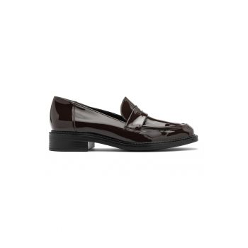 Pantofi loafer de piele ecologica lacuita