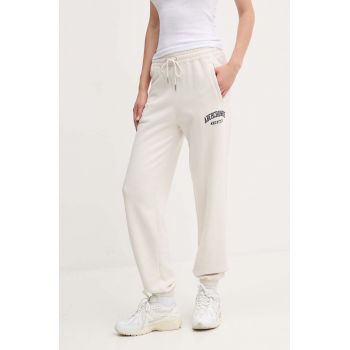 Abercrombie & Fitch pantaloni de trening culoarea bej, cu imprimeu, KI147-4358