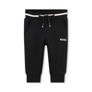 BOSS pantaloni de trening pentru bebeluși culoarea negru, cu imprimeu, J51272