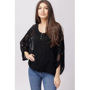 Bluza din matase naturala neagra brodata si dantela pe spate