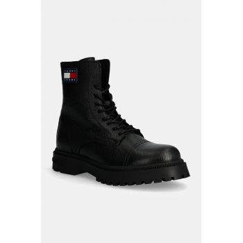 Tommy Jeans ghete de piele TJM LACE UP MID BOOT TUMBLED WL barbati, culoarea negru, EM0EM01470