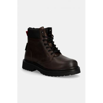 Tommy Jeans pantofi inalti TJM LACE UP BOOT barbati, culoarea maro, EM0EM01446