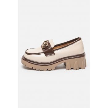 Pantofi loafer masivi cu aspect lacuit