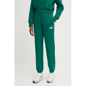 The North Face pantaloni de trening din bumbac Essential Jogger culoarea verde, neted, NF0A8A6KNL11