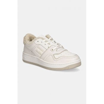 Tommy Jeans sneakers TJW RETRO BASKET WL culoarea alb, EN0EN02593