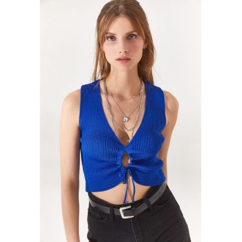 Top crop striat cu decupaj 151375